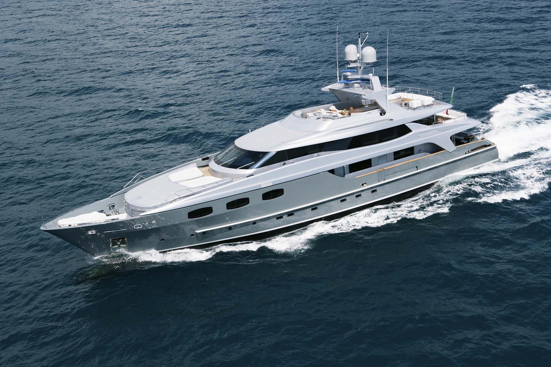 Motor Yacht ANNAMIA for Charter with SuperYachtsMonaco