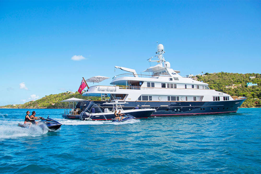 Cruise the Caribbean in style with Blu 470