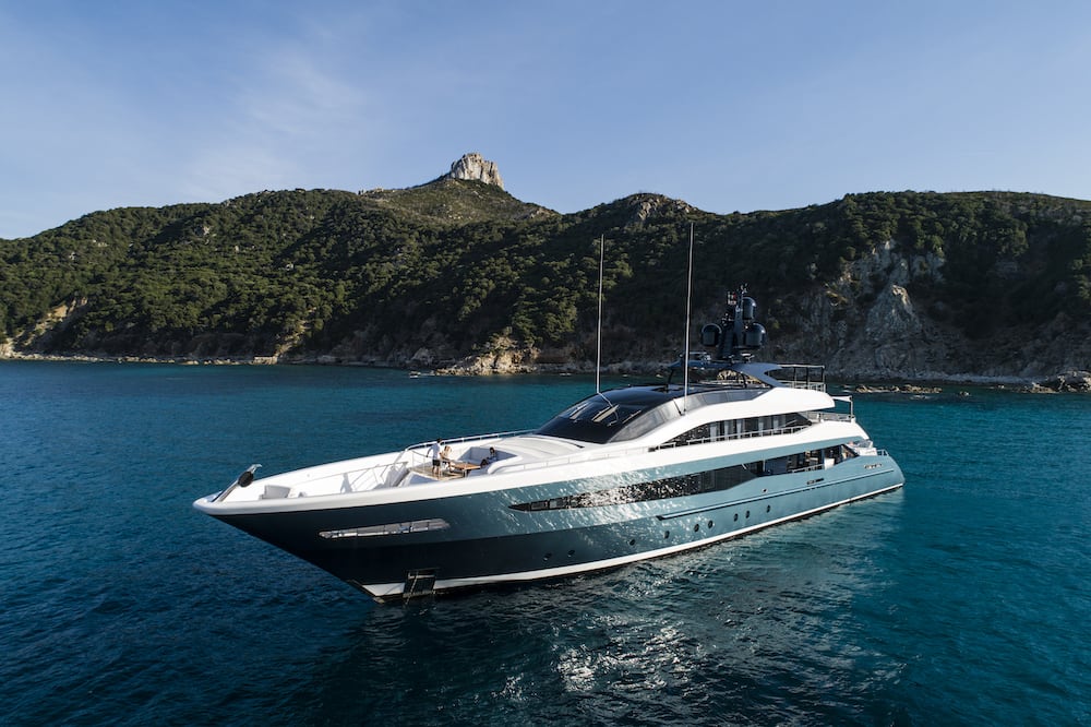 Stunning IRISHA Wins Best Exterior Styling - Motor Yachts 40m to 59m