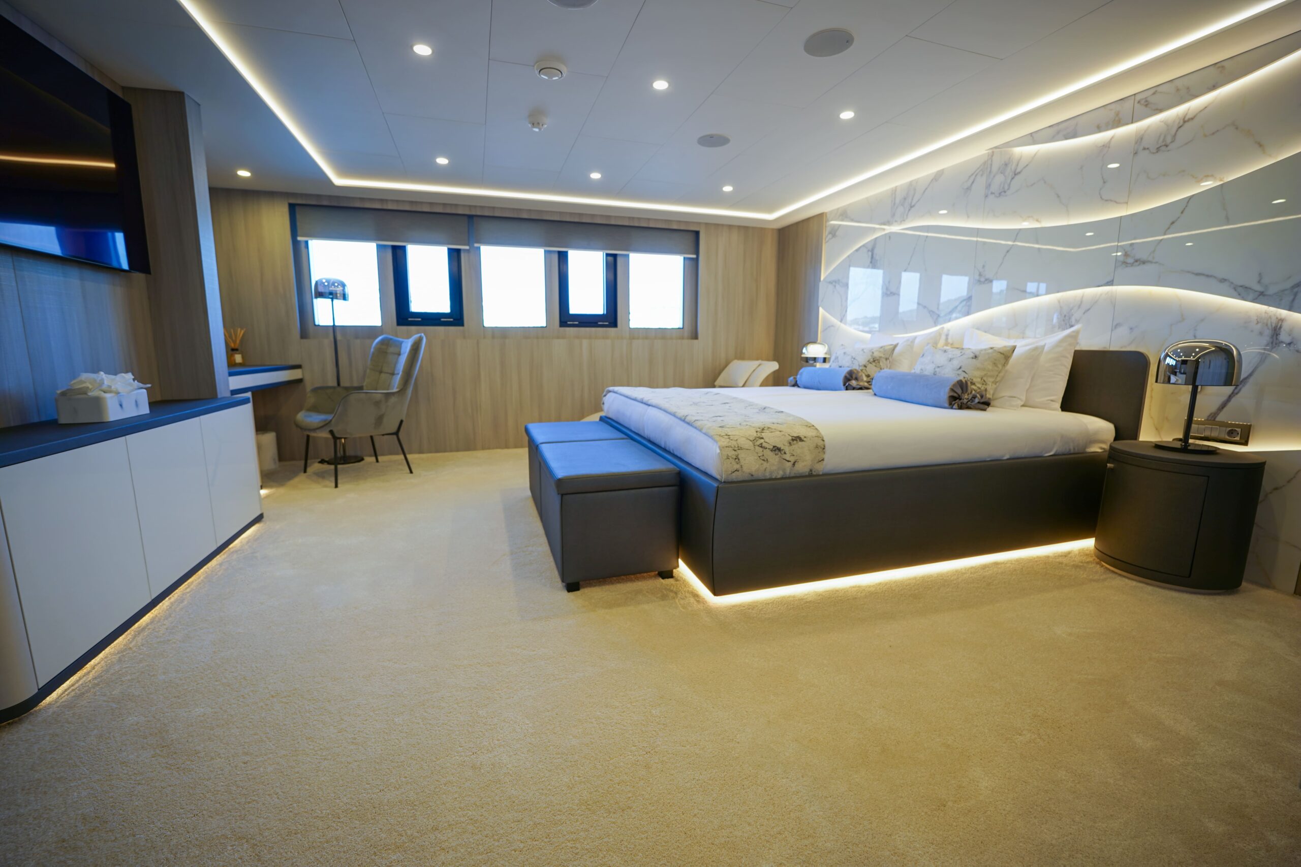 M/Y FREEDOM for charter with SuperYachtsMonaco